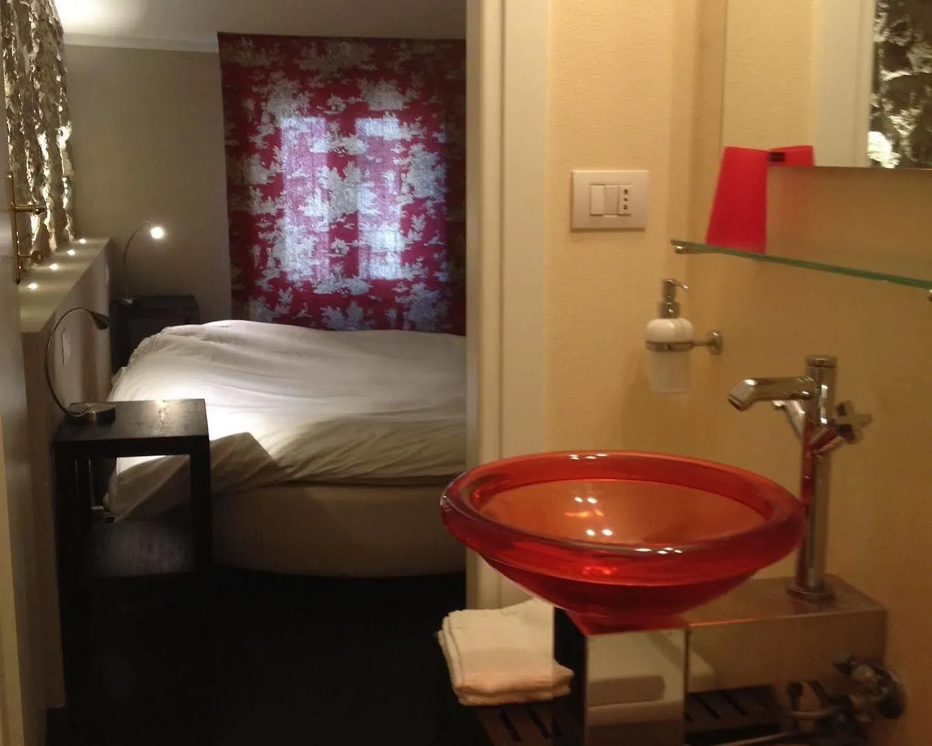 Oca Giuliva Bed & Breakfast Casale di Pari